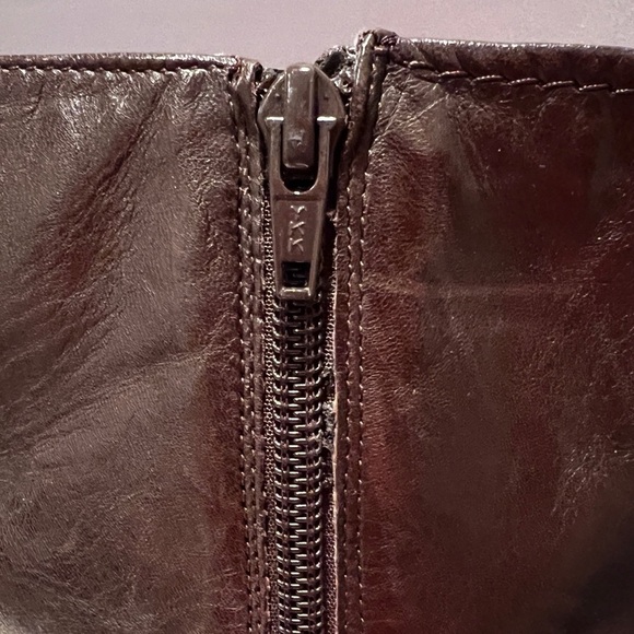 Nine West Brown Heeled Boots with Pointed Toe and Zipper Closure - Picture 7 of 10